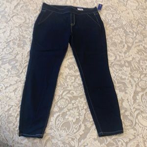 APT. 9 pull on jeans slimming brand new size 16